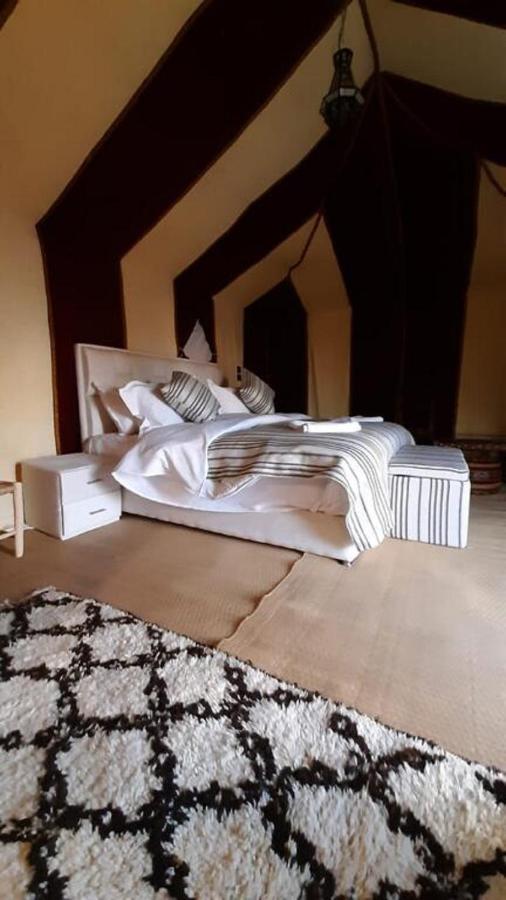 מלון מרזאוגה Zahra Luxury Desert Camp מראה חיצוני תמונה