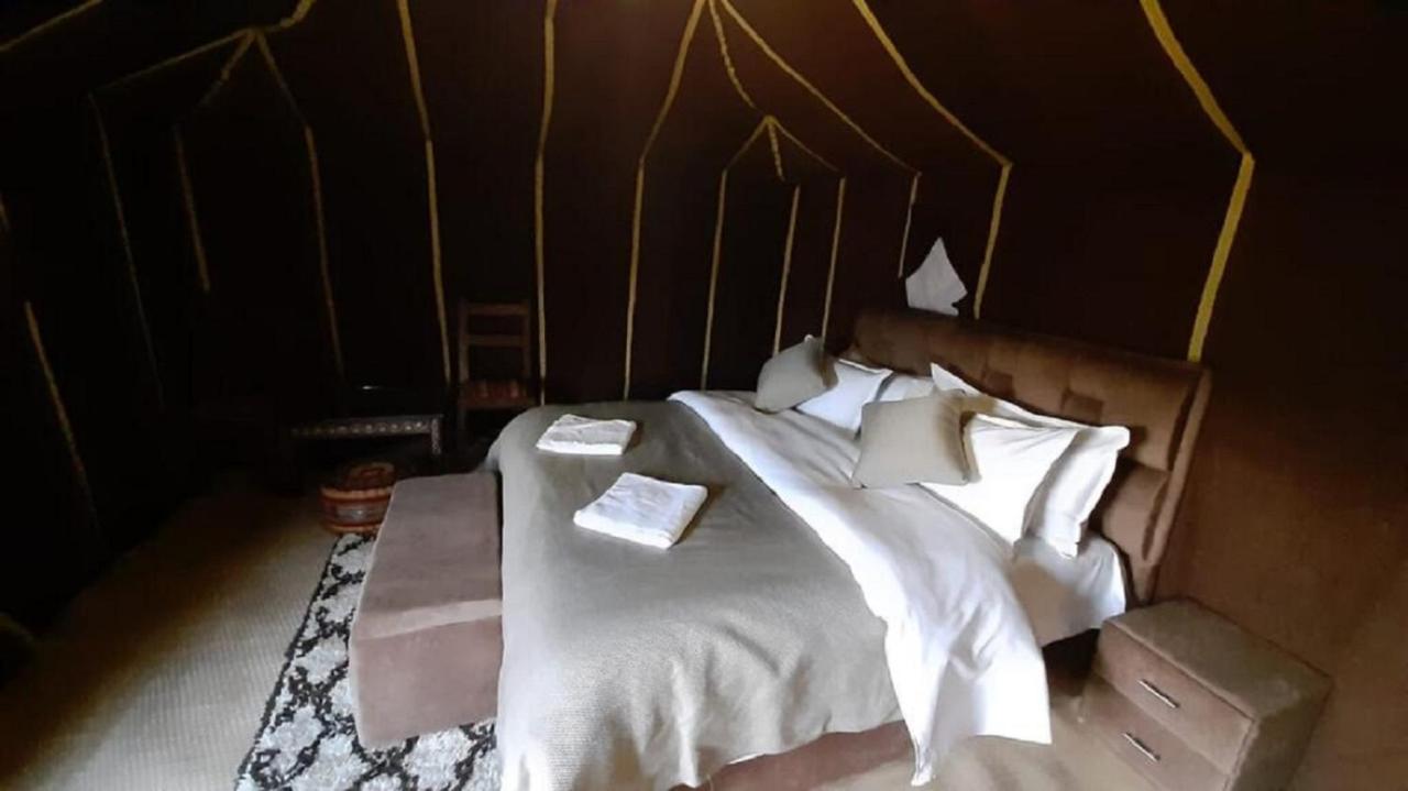 מלון מרזאוגה Zahra Luxury Desert Camp מראה חיצוני תמונה
