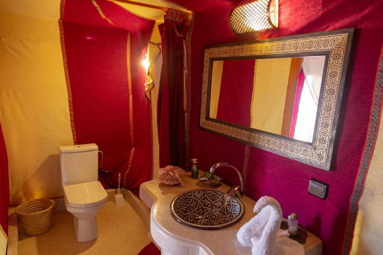 מלון מרזאוגה Zahra Luxury Desert Camp מראה חיצוני תמונה