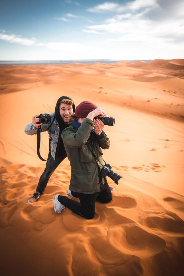 מלון מרזאוגה Zahra Luxury Desert Camp מראה חיצוני תמונה