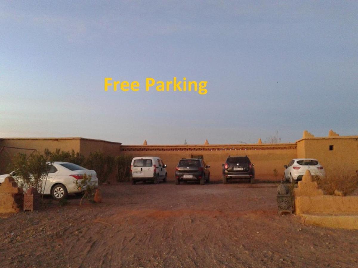 מלון מרזאוגה Zahra Luxury Desert Camp מראה חיצוני תמונה